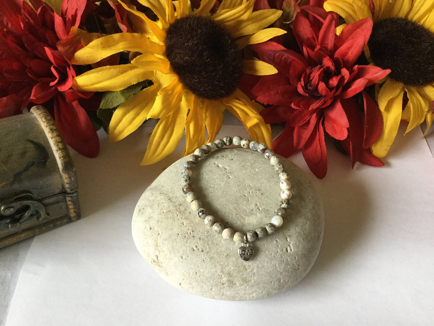 Agate, Beige & Grey Stones w/Heart Healing Bracelet.