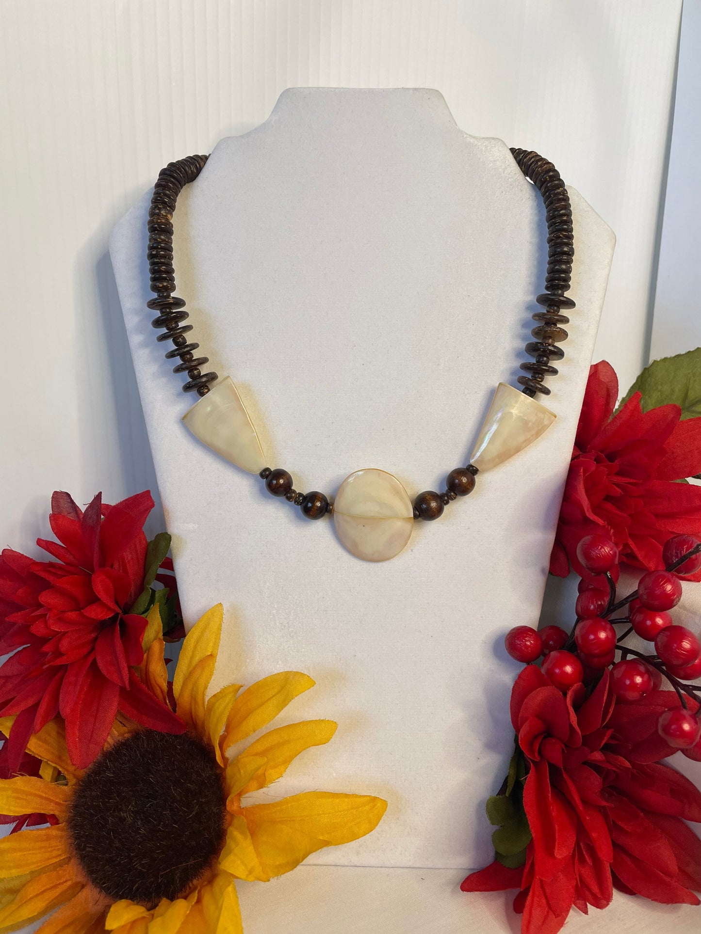 Brown Beaded Necklace w/Beige beads.