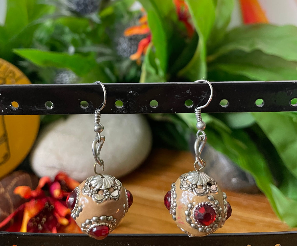 Dark Beige & Silver Chun Ball w/Ruby Stones, Earrings