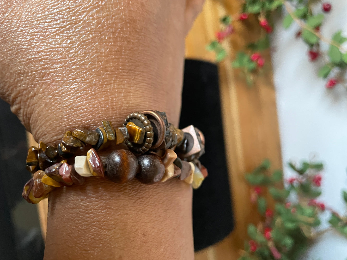 Natural Wood w/Mookiate Healing Stones Chips Bracelet.