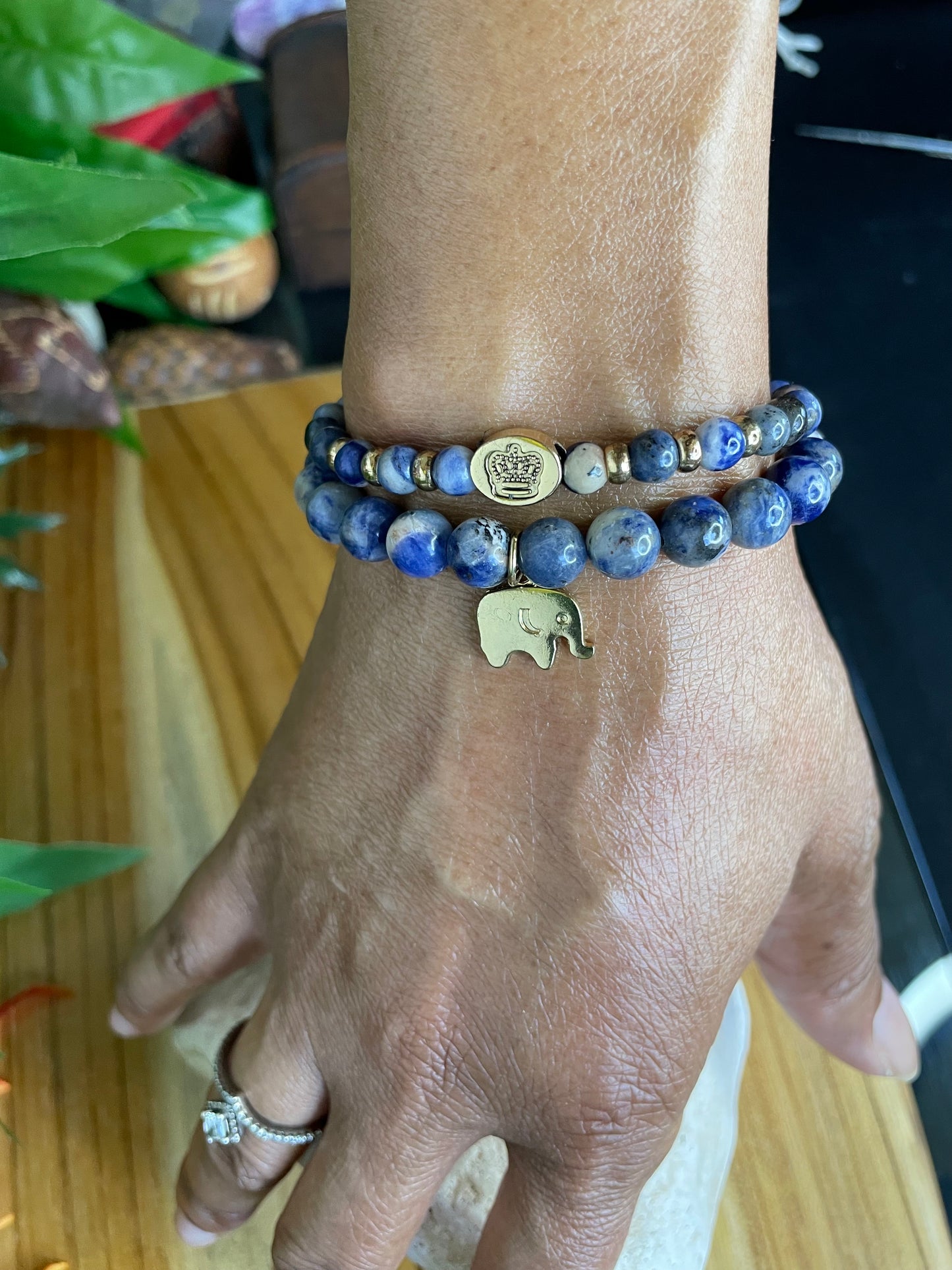 Sodalite w/Elephant, Healing Bracelet.