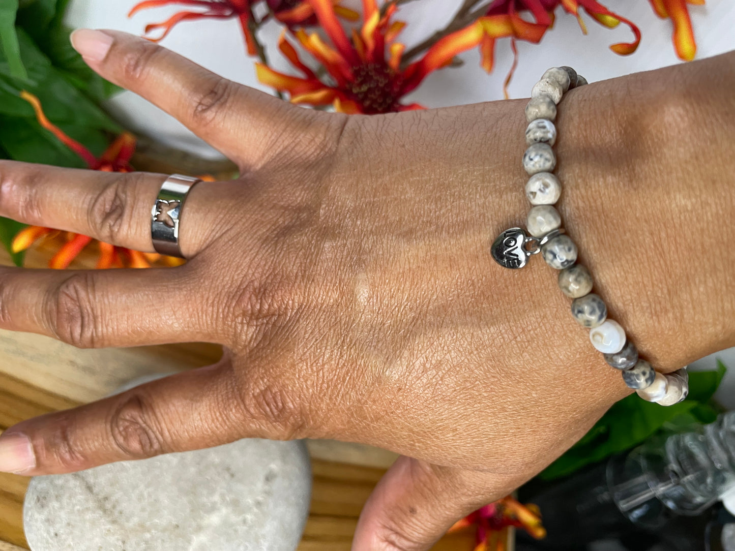 Agate, Beige & Grey Stones w/Heart Healing Bracelet.