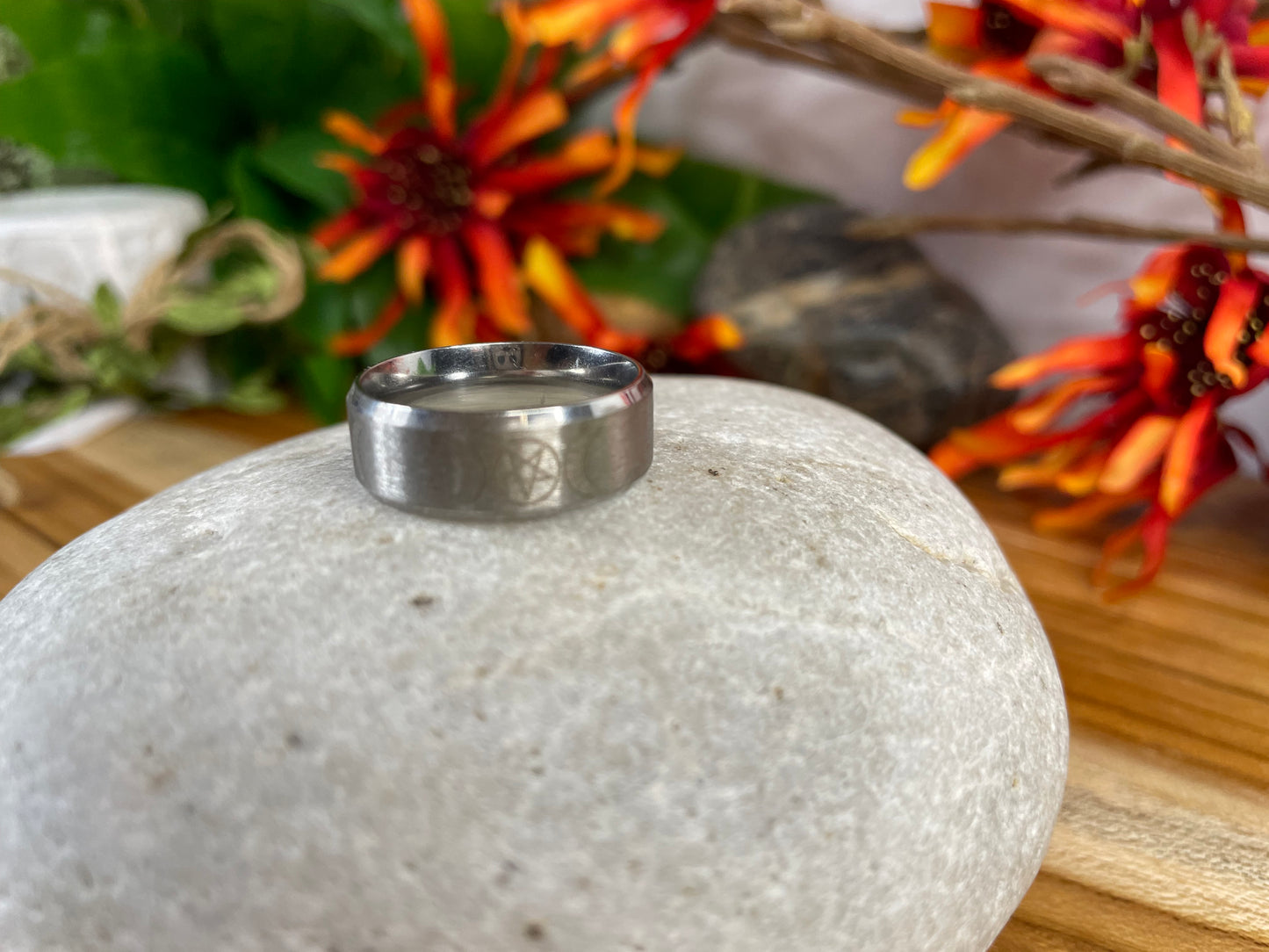 Triple Moon Symbol, Silver sz/10 Healing Ring.