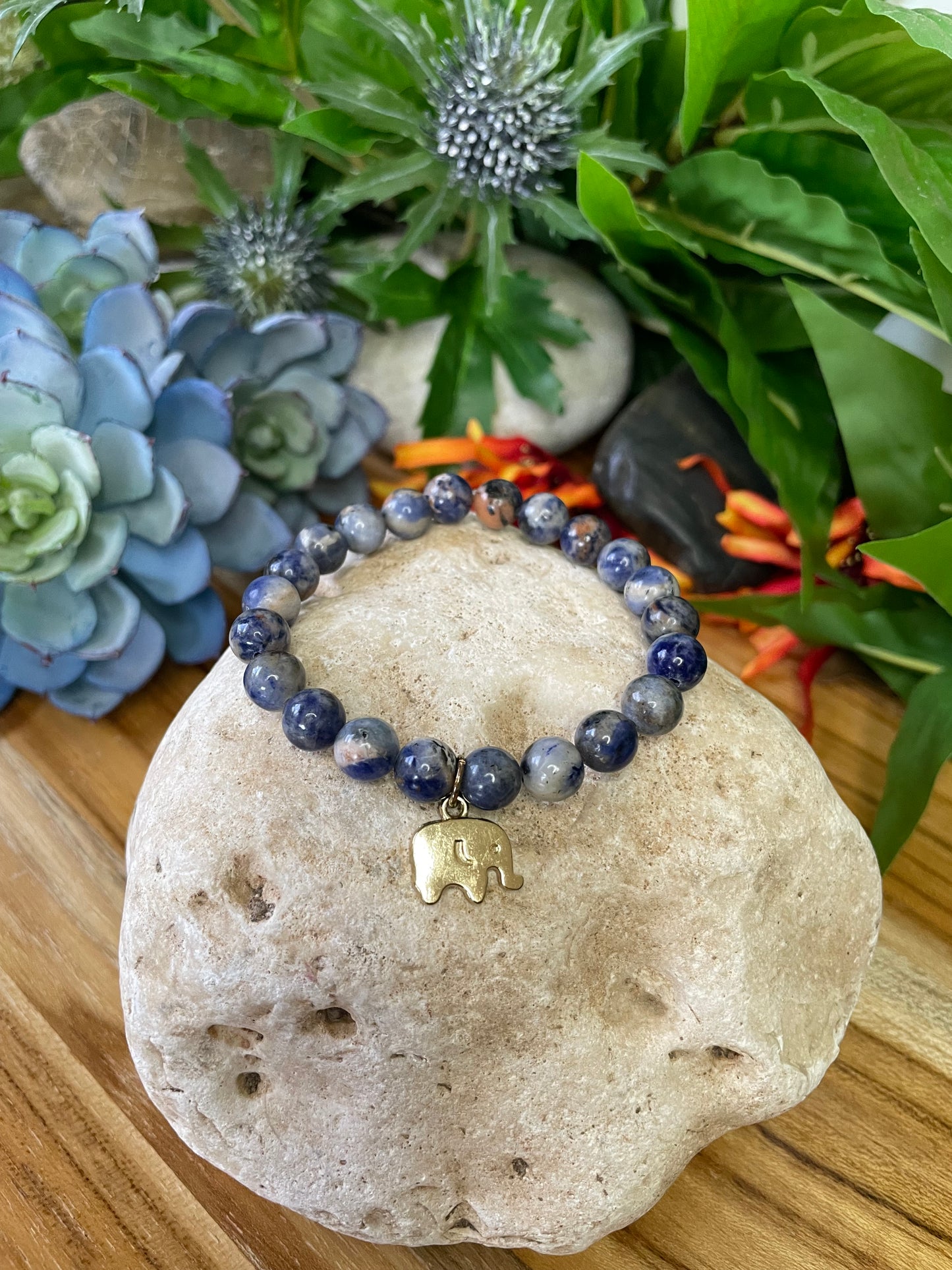 Sodalite w/Elephant, Healing Bracelet.