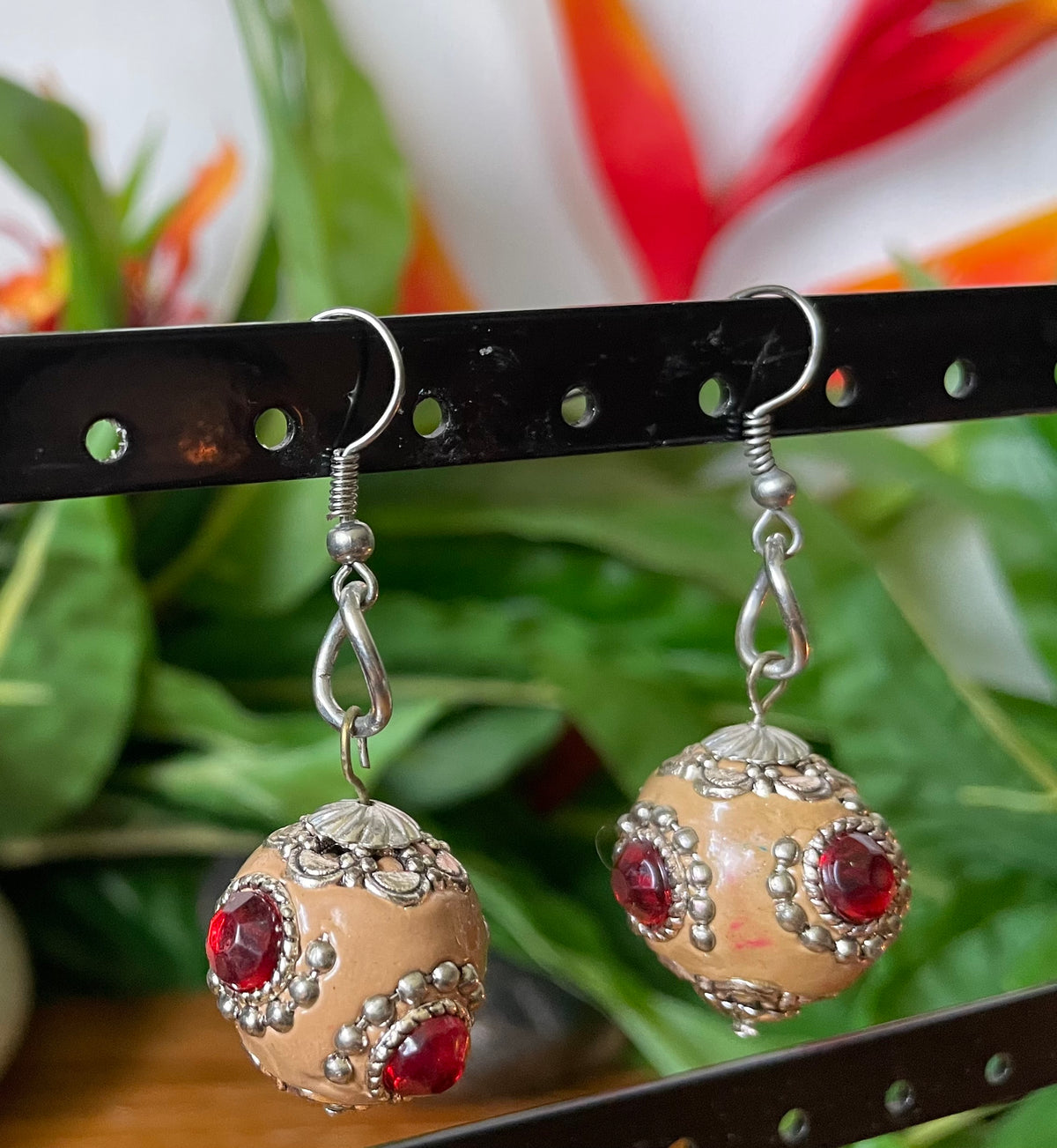 Dark Beige & Silver Chun Ball w/Ruby Stones, Earrings