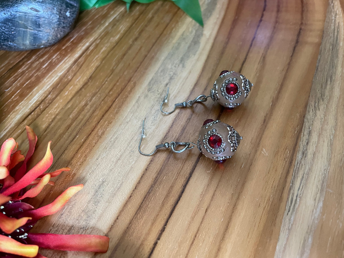 Dark Beige & Silver Chun Ball w/Ruby Stones, Earrings