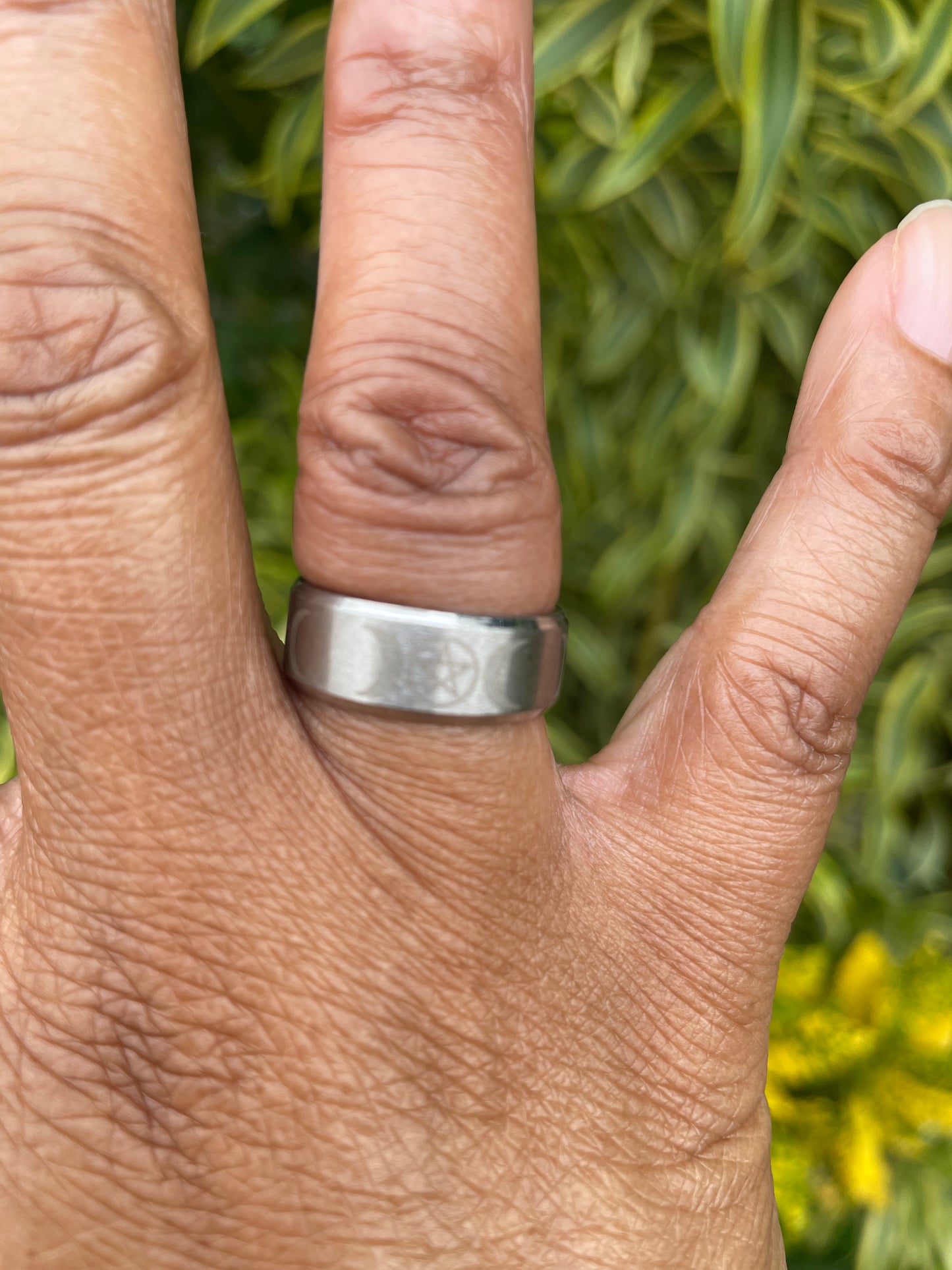 Triple Moon Symbol, Silver sz/8.25 Healing Ring.