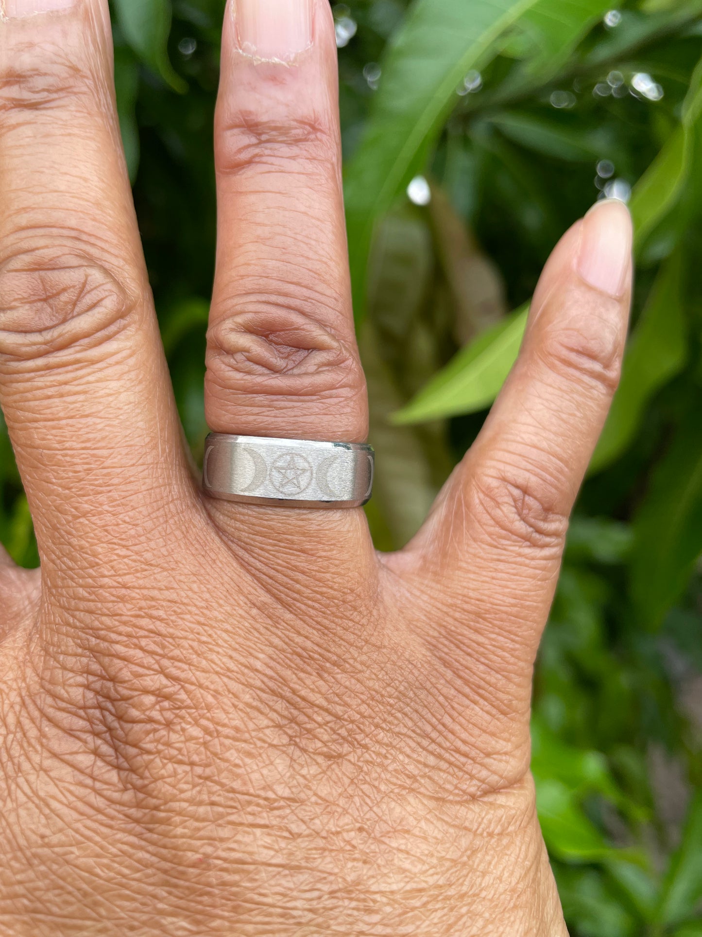 Triple Moon Symbol, Silver sz/8.25 Healing Ring.