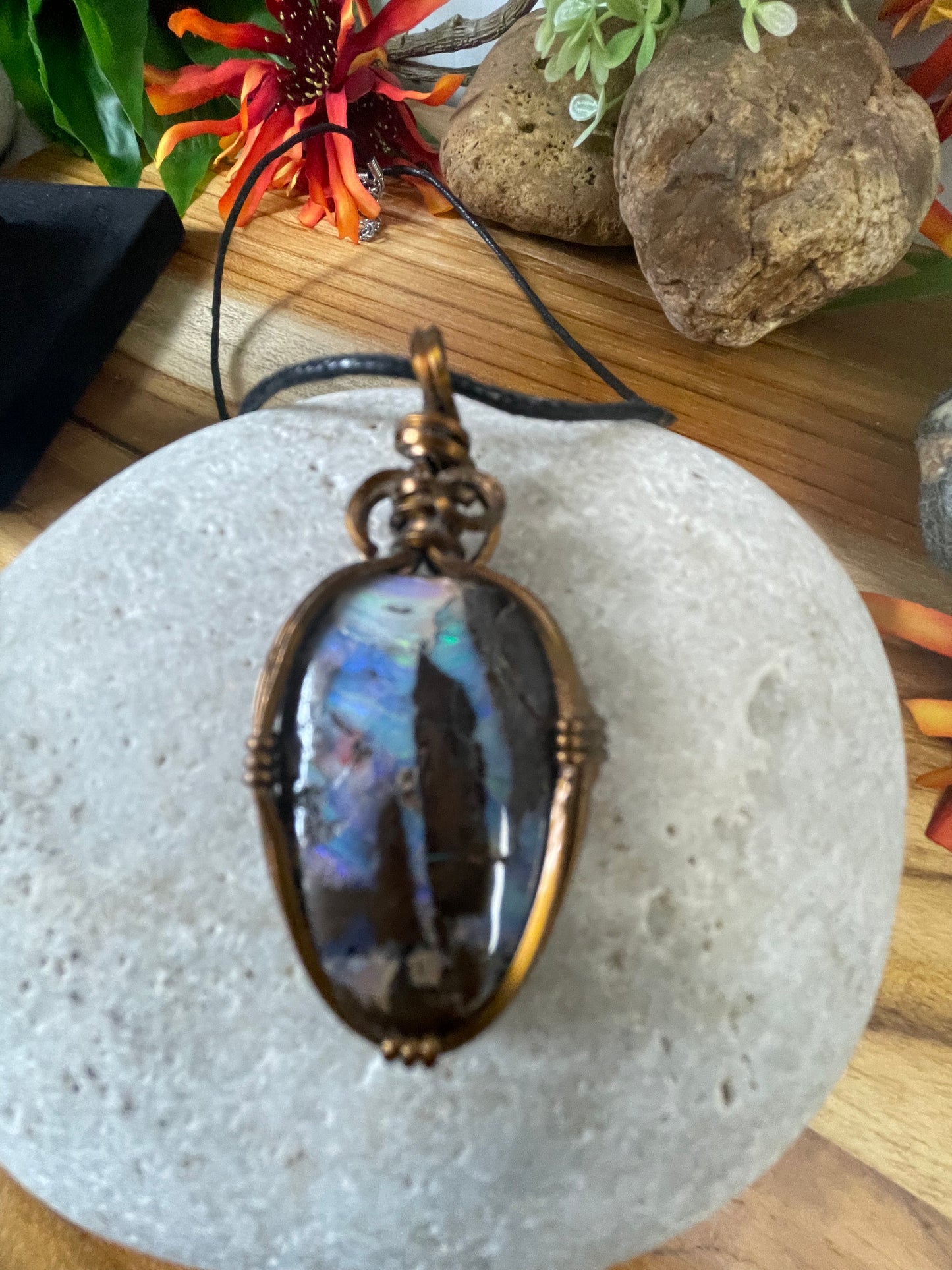 Labradorite Crystal Stone, Healing Necklace.