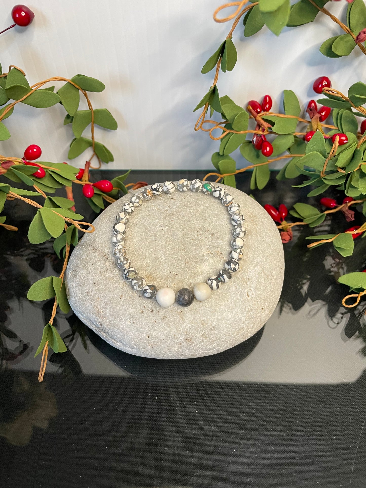 White Howlite w/Zebra Stones, Healing Bracelet.