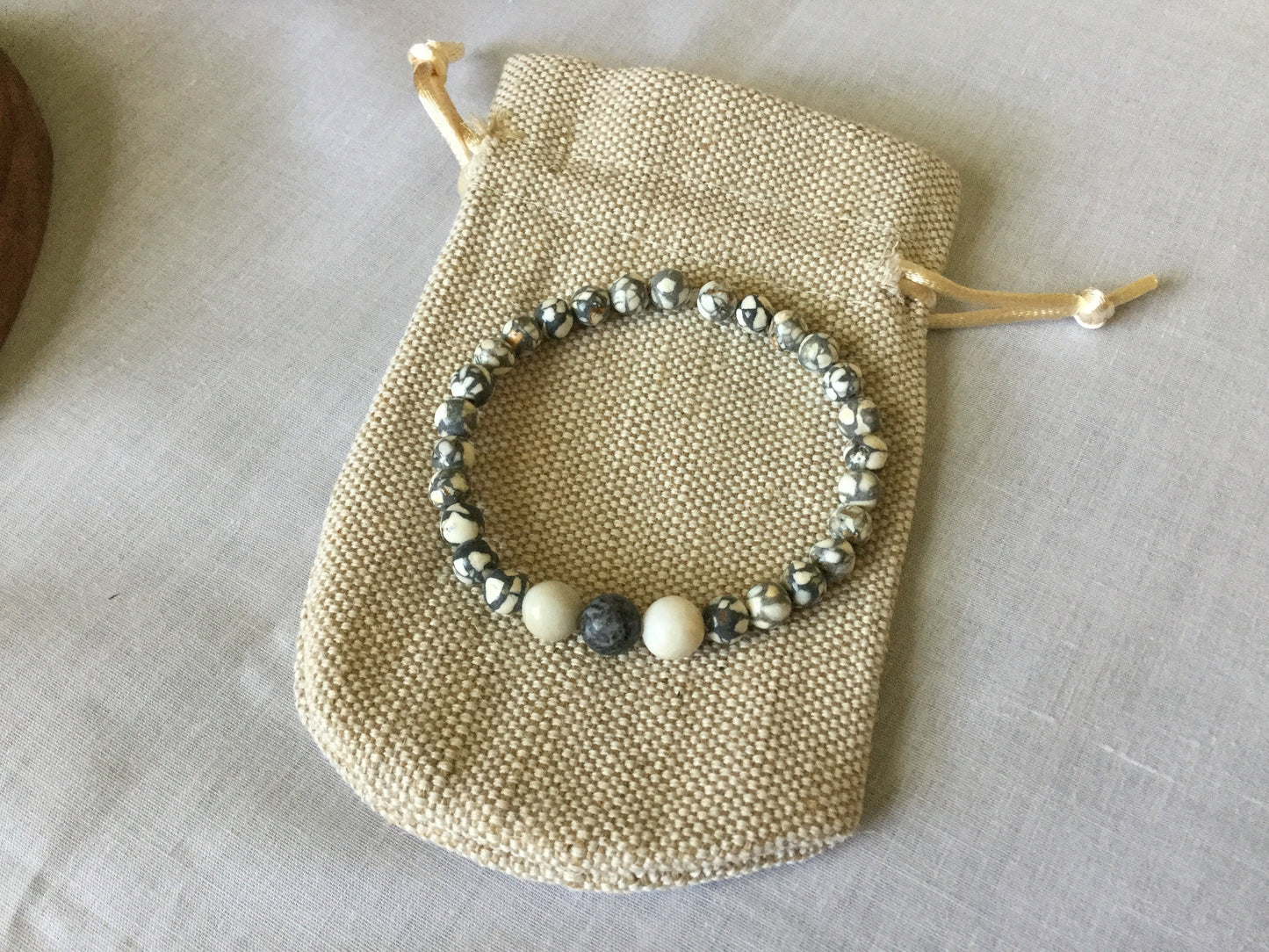 White Howlite w/Zebra Stones, Healing Bracelet.