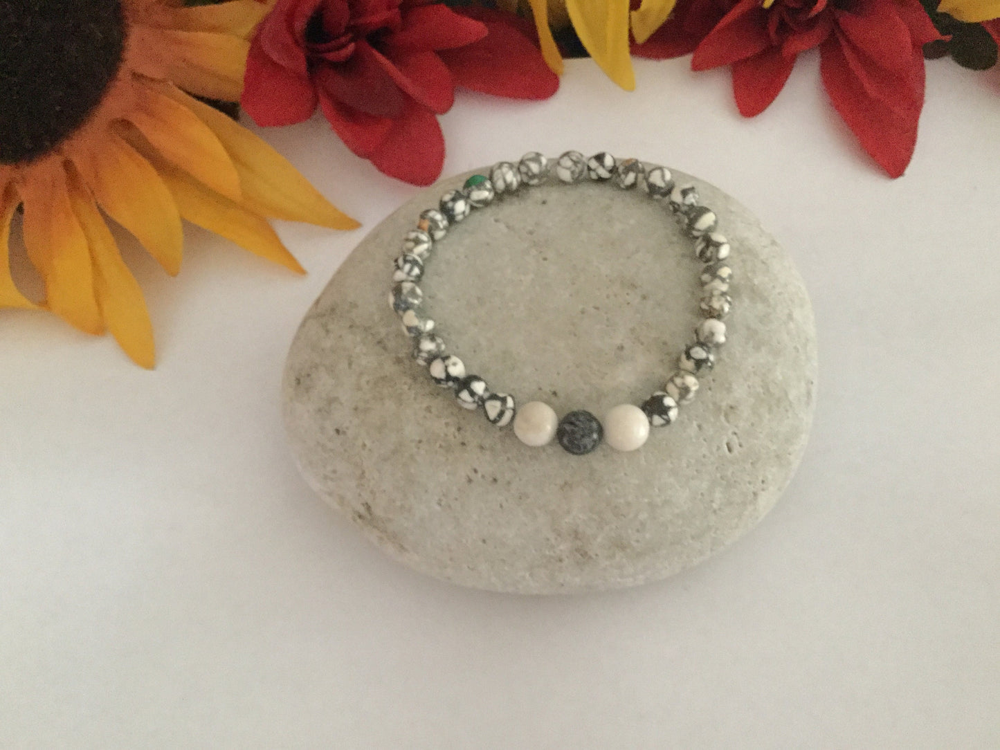 White Howlite w/Zebra Stones, Healing Bracelet.