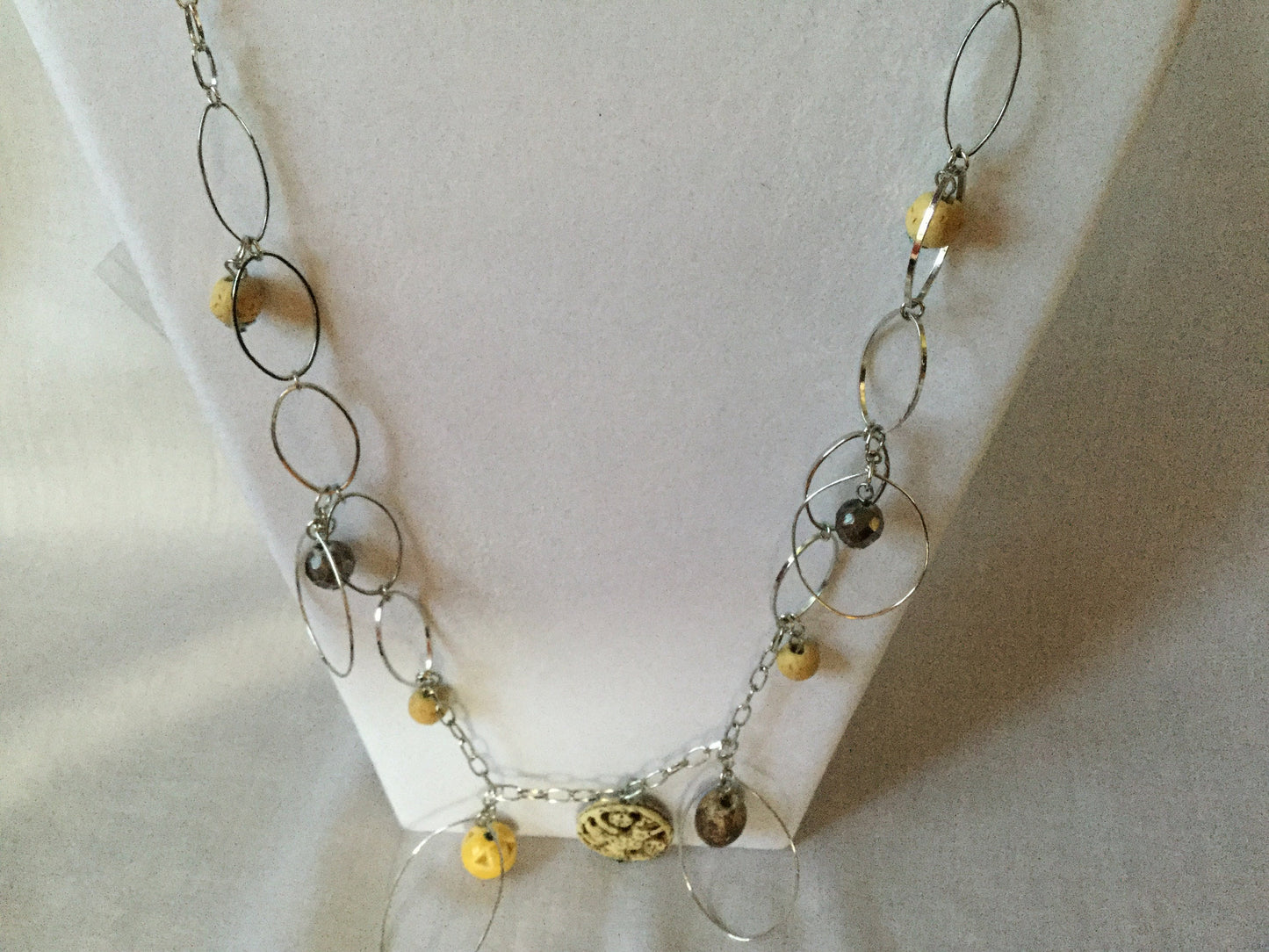 Long Silver Necklace w/Natural Color Stones w/Earrings.