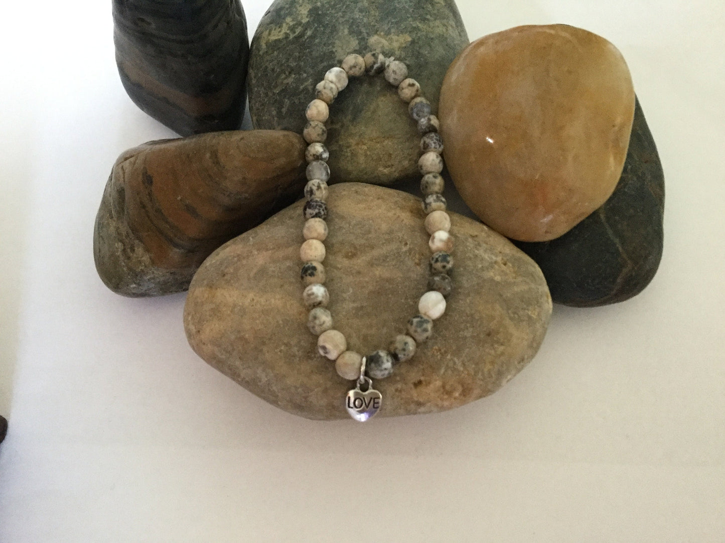 Agate, Beige & Grey Stones w/Heart Healing Bracelet.